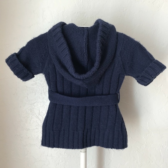 Baby girl 2T hooded sweater 🍂 - Picture 2 of 4